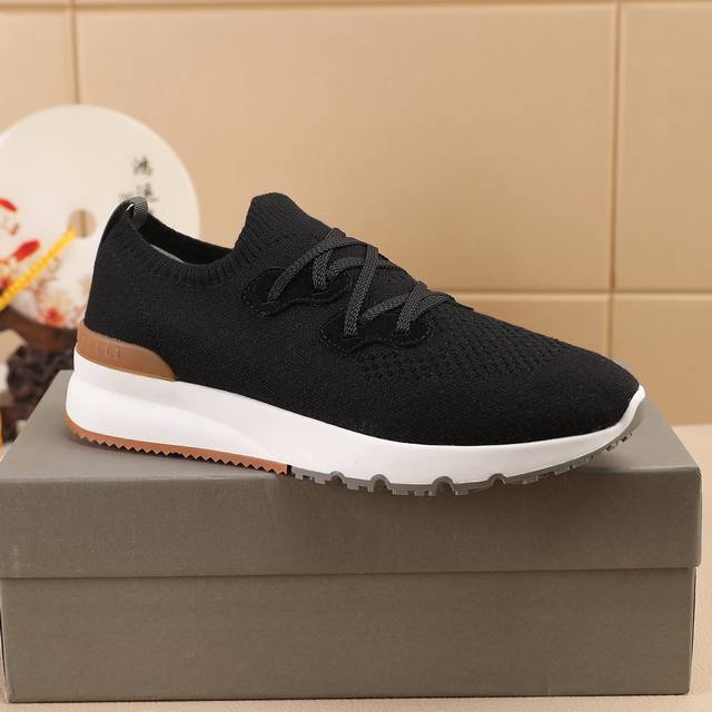 Product trademark: Louis Vuitton casual leather shoes Standard size: 39-44 38.45