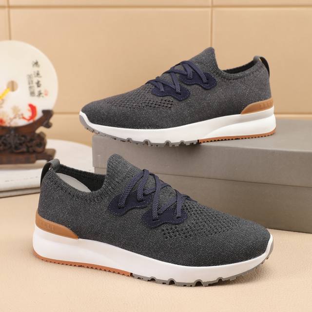 Product trademark: Louis Vuitton casual leather shoes Standard size: 39-44 38.45