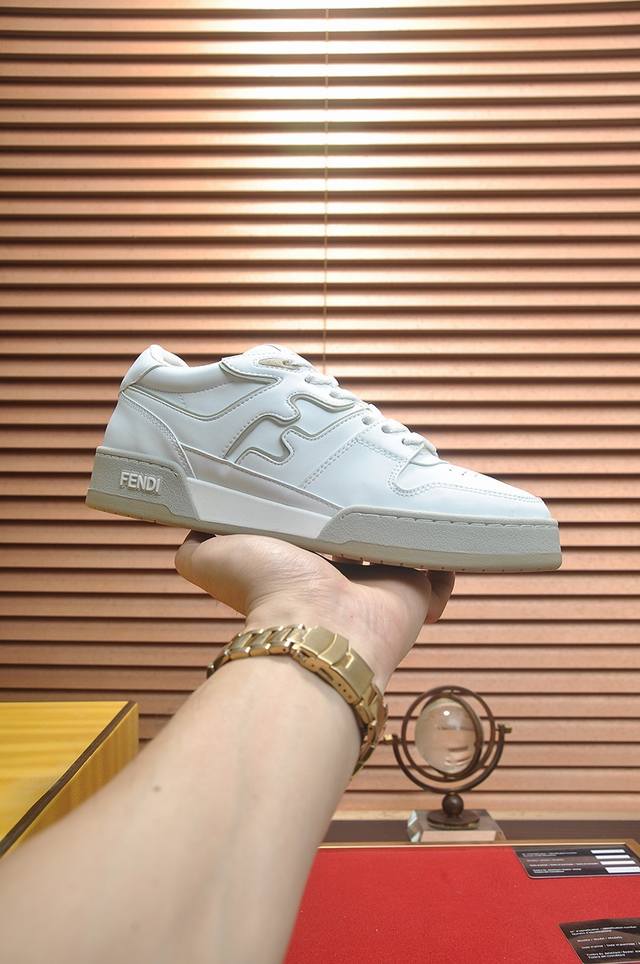 Factory P price Boss 2025 latest casual sports shoes This model is the official