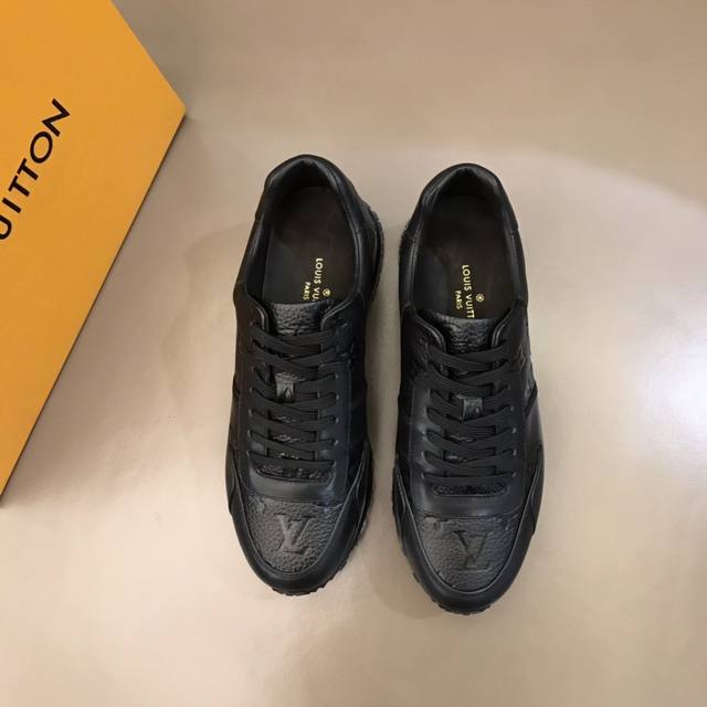Men 20 Gucci 2025 official website new Velcro thick-soled sandals. The whole pai
