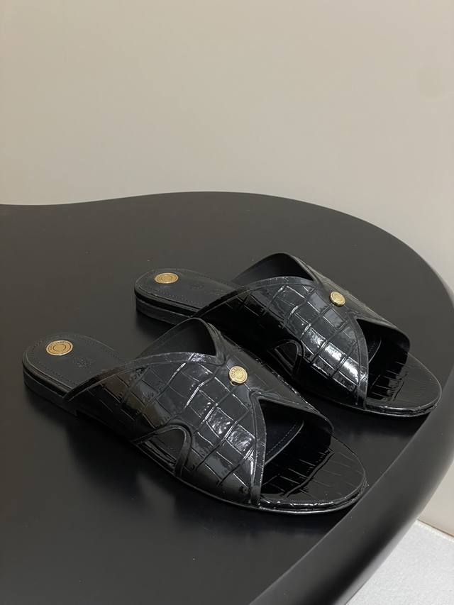 Factory P price women's clothing women's shoes sports original Prada Prada new c