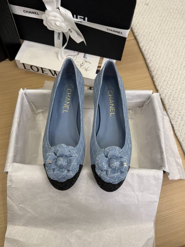 Super hot-24P Chanel 2025 new casual sports shoes, sneakers are hard to find in
