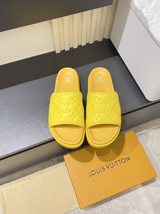 Top version Gucci classic horsebit slippers The most worthwhile item to buy in s