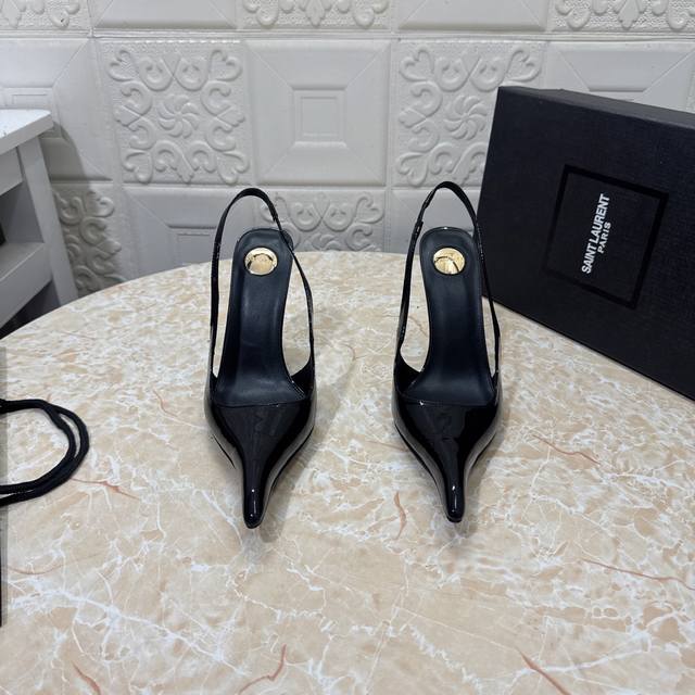 Price: Jil Sander thick-soled biscuit white shoes The hot item interprets the mi