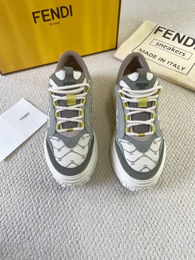 Instant Price: Valentino Vt Early Spring White Shoes Casual Shoes! Top version!