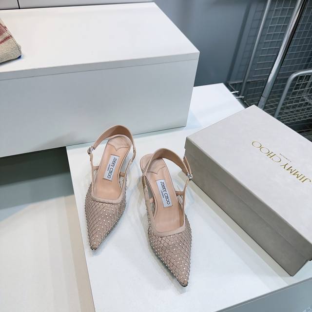 Lv Louis Vuitton high-end men's summer slippers, classic series, unique color st