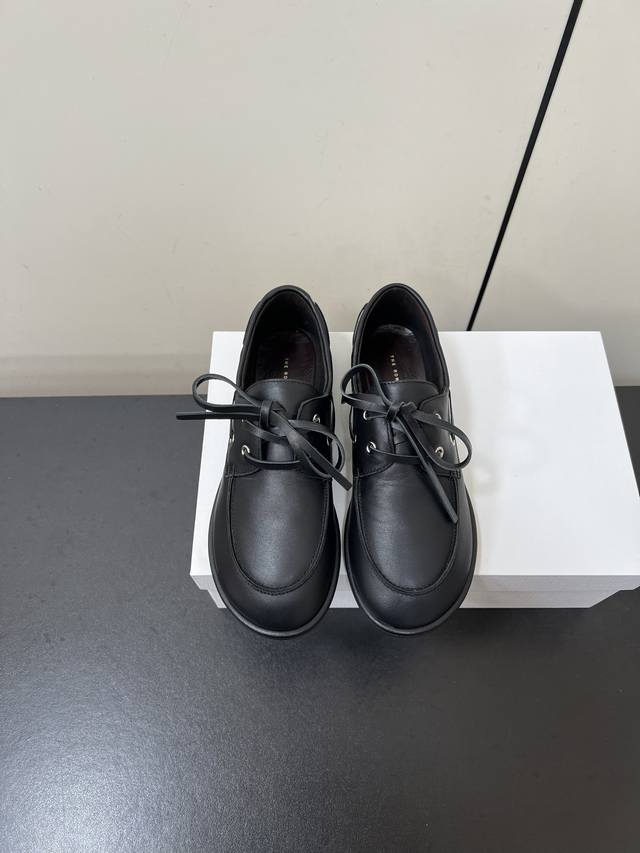 Chanel 2025 new slippers official website counter, outer fabric sheepskin, inner