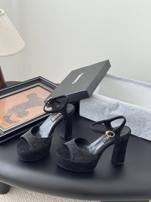 Chanel 25S Mary Jane flats, single shoes, catwalk style , high version ballet sh
