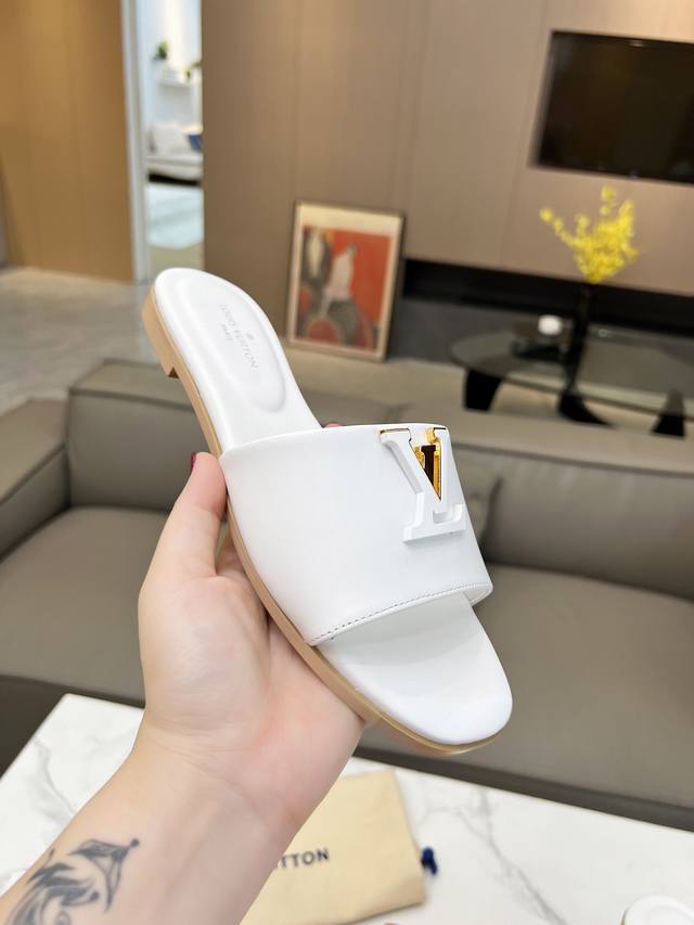 Loewe spring and summer new seven colors optional rubber sole: leather sole: +40