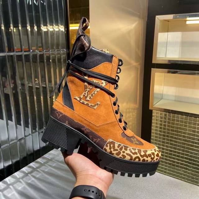 Women's and Men's High-end version High-quality brand outsole Dolce & Gabbana 20