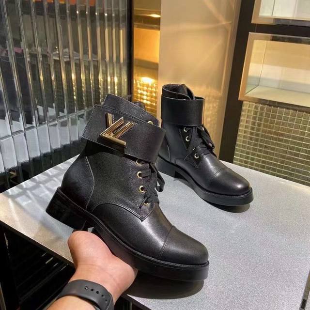 High-end version for men and women High-quality brand outsole Dolce & Gabbana ne
