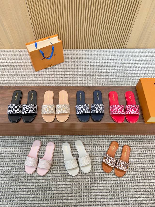 Lv new denim slippers are a must-have for goddesses in summer 2025. They are a r