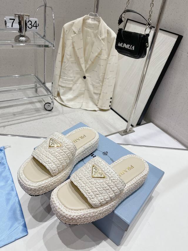 The latest spring style fantasy weaving, reworked to create classic high heels,