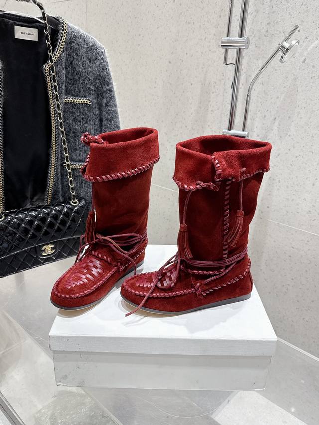 Exclusive thick sole and thick shoelaces, the most high-end Valentino thick sole