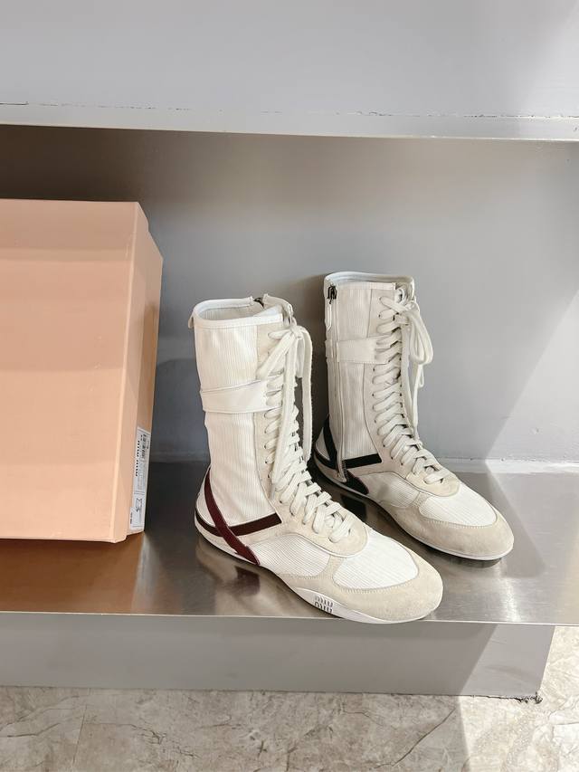 Female and Male Ggdb~~Golden Goose 25Ss couple's German training shoes are the b