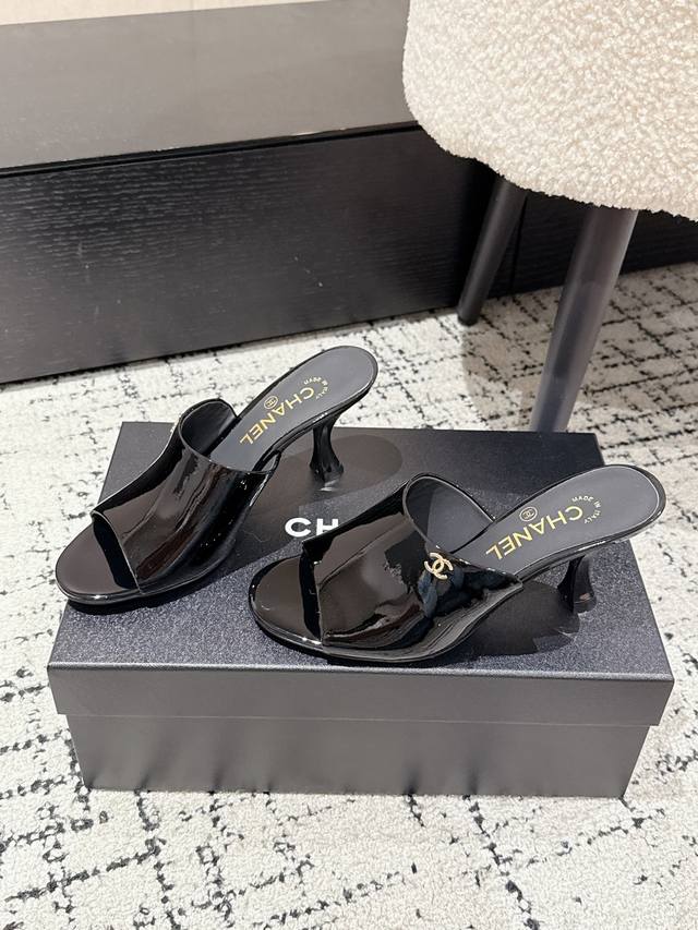 Dolce & Gabbana new model, size 35-42, five colors available, factory price P, l