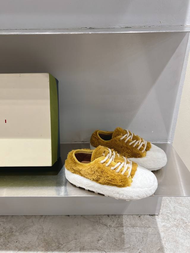 Chanel new slippers official website counter, outer sheepskin, inner sheepskin,