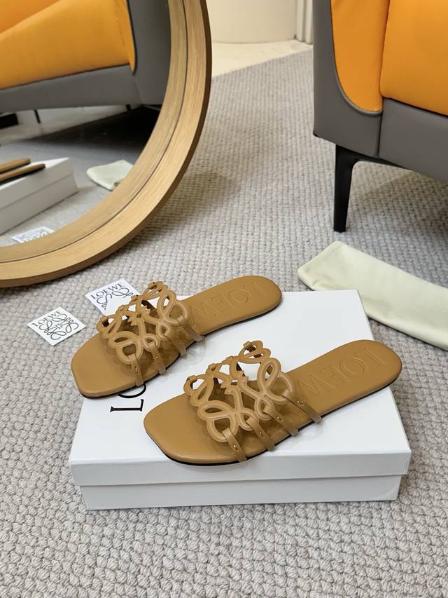 Dolce & Gabbana new style, cowhide fabric, 36-42, factory price P, leather sole