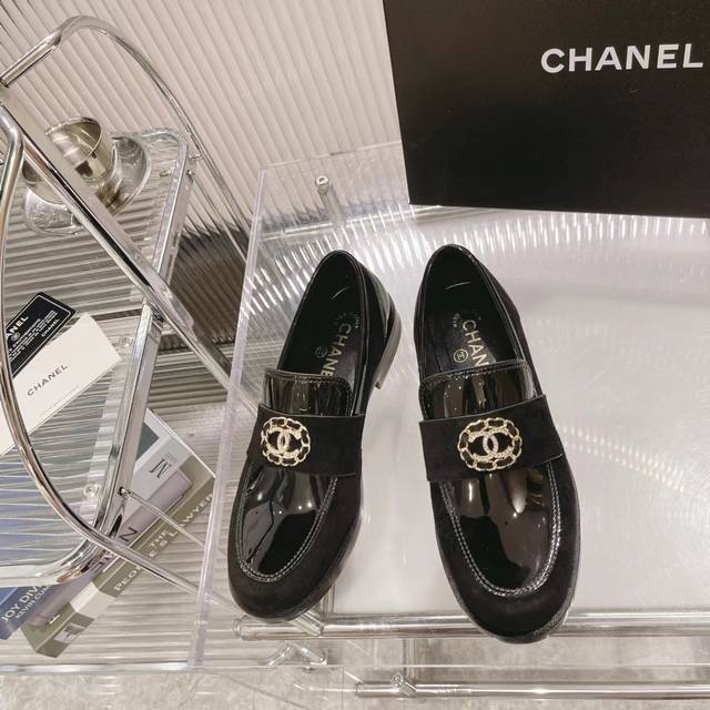 Fendi 2025 summer new models are now on the market, original hot-selling jeans,