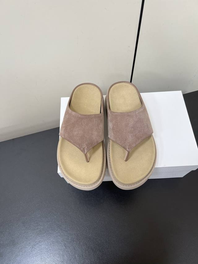 New Jilsander. Hollow leather fishnet woven slippers sandals The top original ve