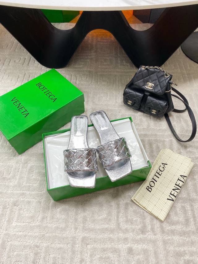 Purchasing-grade cloth 440 leather Chanel 25Ss spring and summer beach slippers
