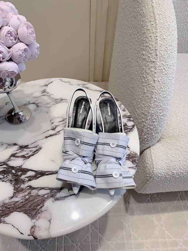 New model Stella Mccartney thick-soled casual shoes with open-edge beads, sheeps