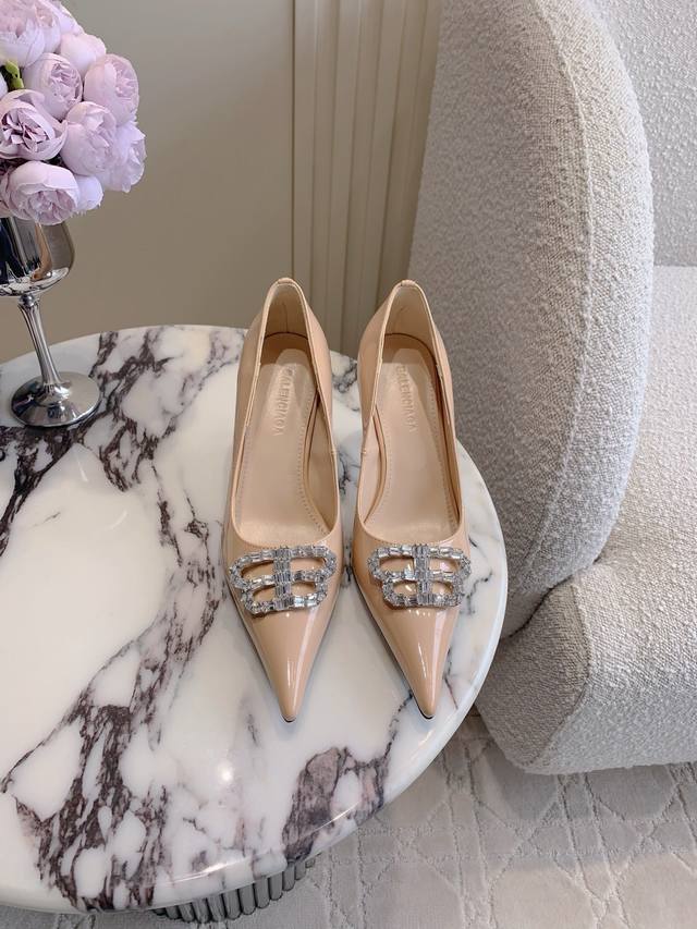 Dior 2025 early spring new style celebrity style Cd letter logo high-heeled sand