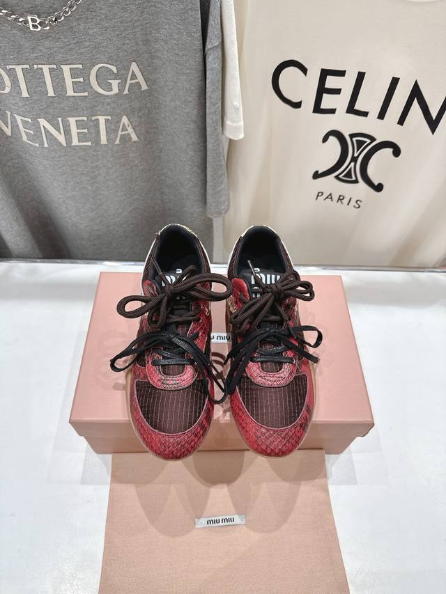 Made in Dongguan Golden Goose new member Ture Star preview A pair of shoes for b