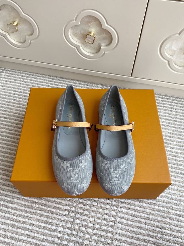 Latest new product on the market Top version Rubber sole Double leather sole Lou