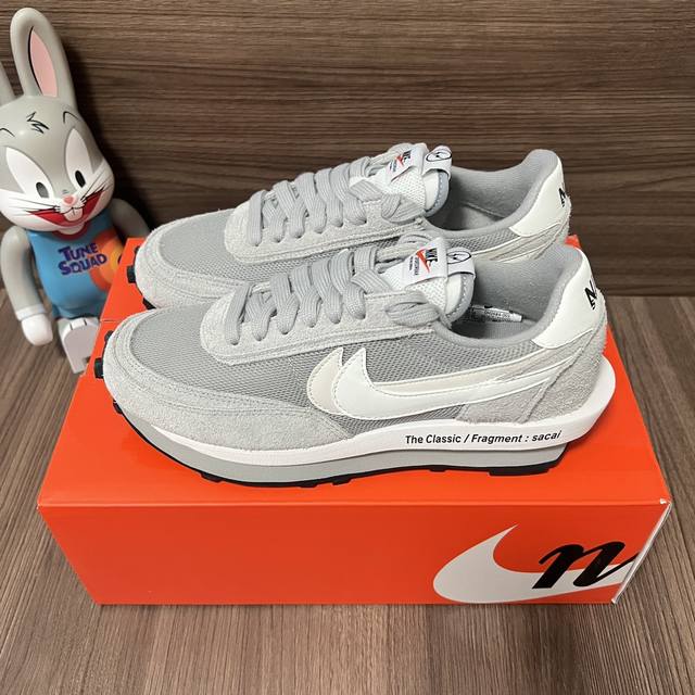 Made in Dongguan The Row Retro Simple Mary Jane Shoes It is said that this is th