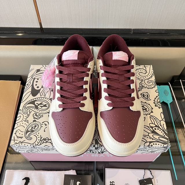 High quality factory! Top quality Miumiu 25 spring and summer new simple retro b