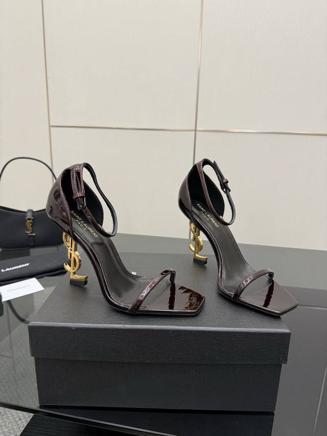 High quality factory! Top quality Celine Celine 25 spring and summer new casual