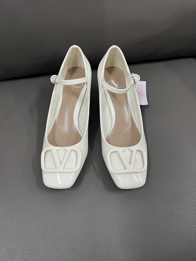 button 50 couple style Lv purchasing level new color in stock! Classic Donkey fa