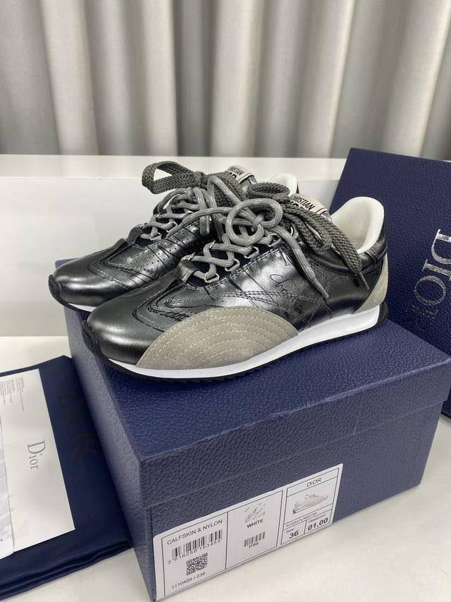 27Quai niche fashion brand 25Ss spring and summer new catwalk style German train
