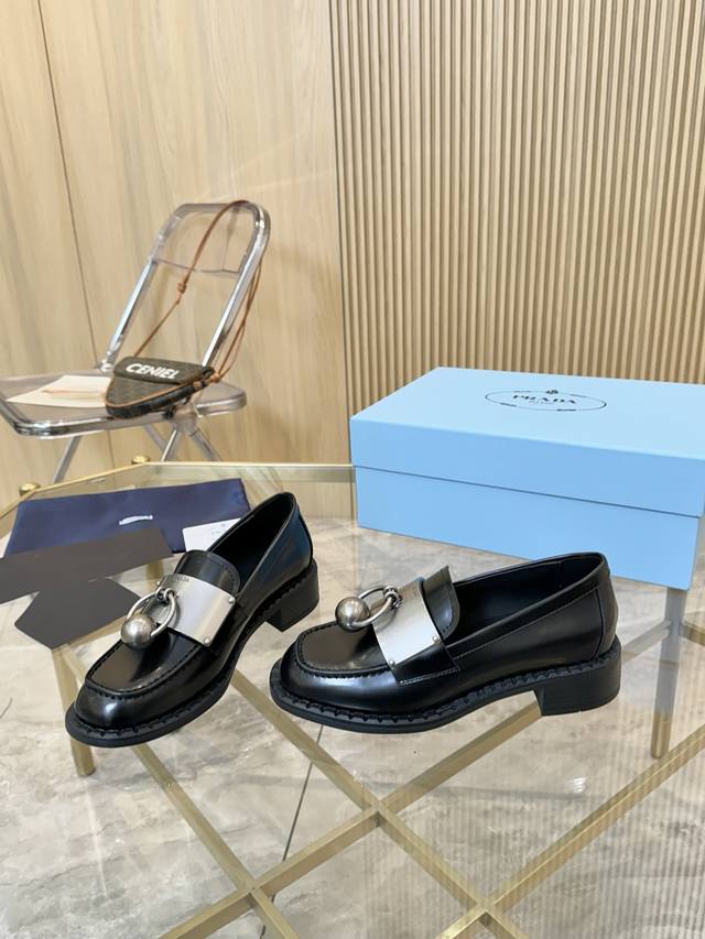 Alexander Mcqueen Sun] The latest spring shoes of the top board are leading the