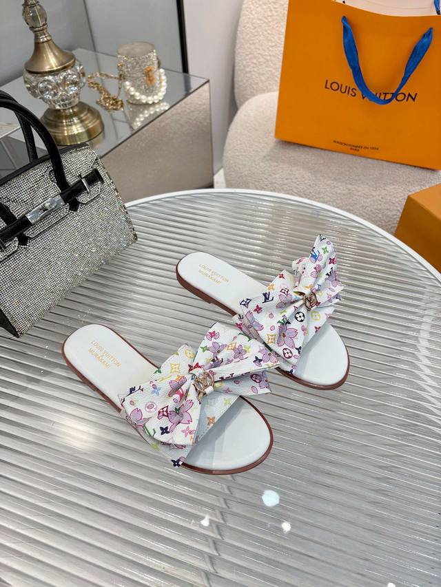 Factory Price Miu Miu New Dexterity Closed Toe Slippers Muller Shoes Official We