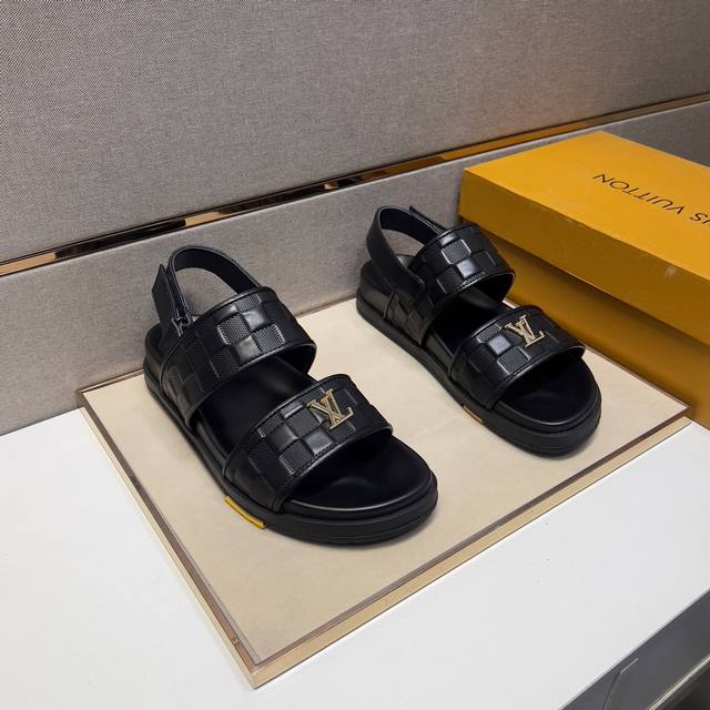 Miumiu thick-soled drawstring sandals. The whole pair of shoes is purchased from