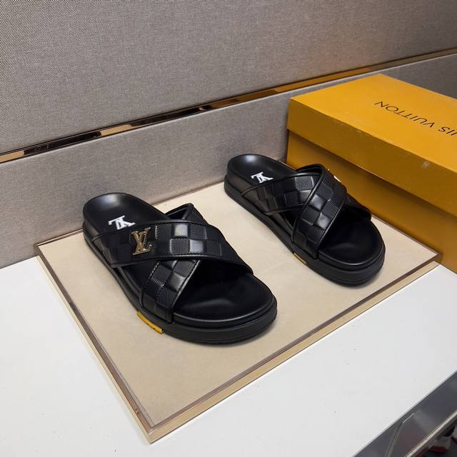 Miumiu sports shoes are purchased from Zp for development and creation, all cust