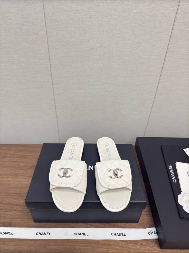 New version Loewe's latest early spring inner height increase color matching Ger