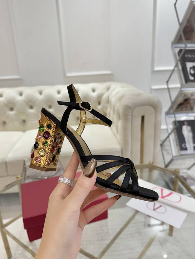Chanel 2025 Spring New Product ~~~ Chanel New Model! 1:1 Copy of the original! N