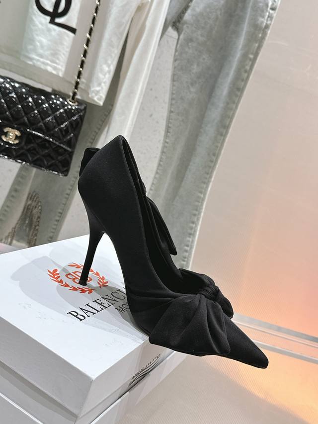Miumiu 2025 summer new style lace-up girly platform thick-soled Velcro sandals F