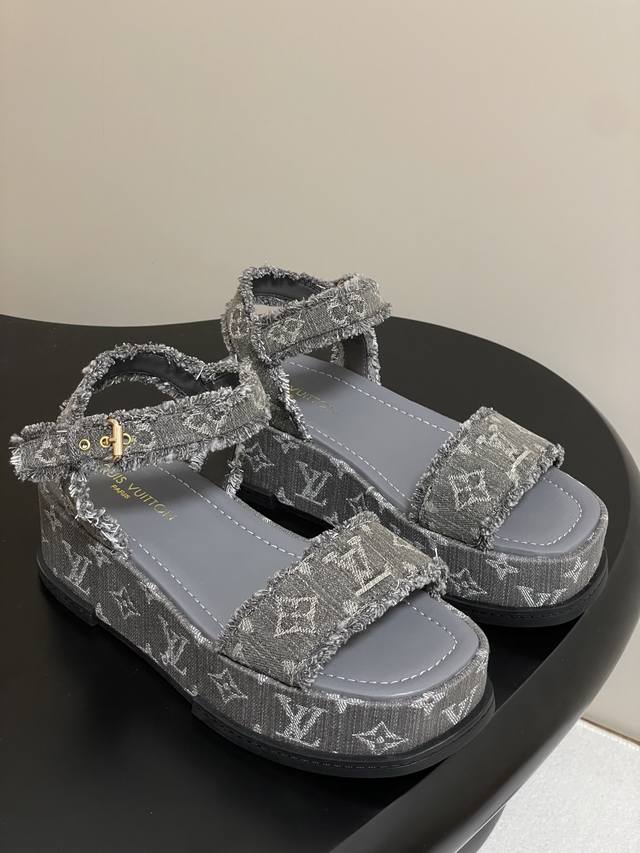 Factory price P Chane* new Sling Back high heels classic simple and versatile ea