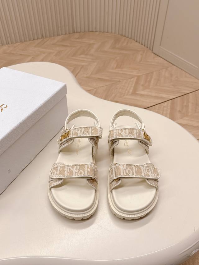 Factory price P Christian Loubouti* new high-heeled sandals, simple and versatil