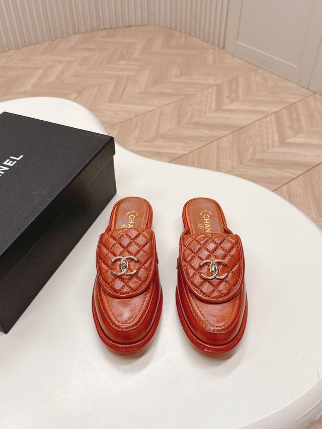 Factory: Exclusive top version Niche Alaia 2025Vs summer sandal series Retro fla