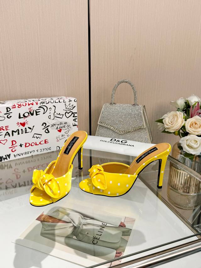 leather button Miu Mi* new spring and summer products purchasing level I am a de
