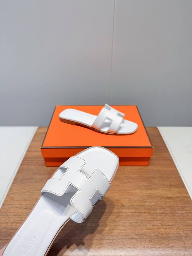 Therow loafers cross shoes are simply the favorites of fashionistas, and every s