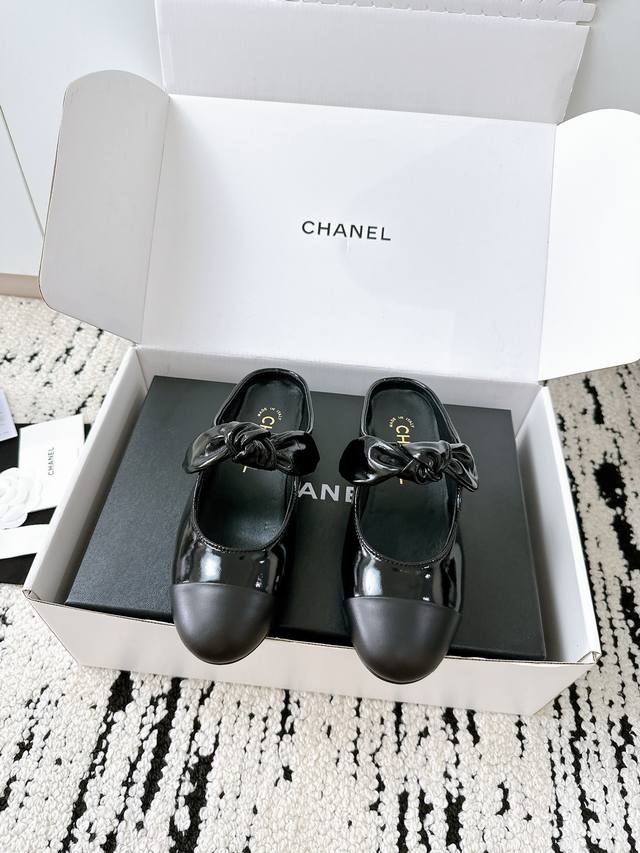 Balenciaga* 2025 spring and summer new punk style high-heeled sandals with point