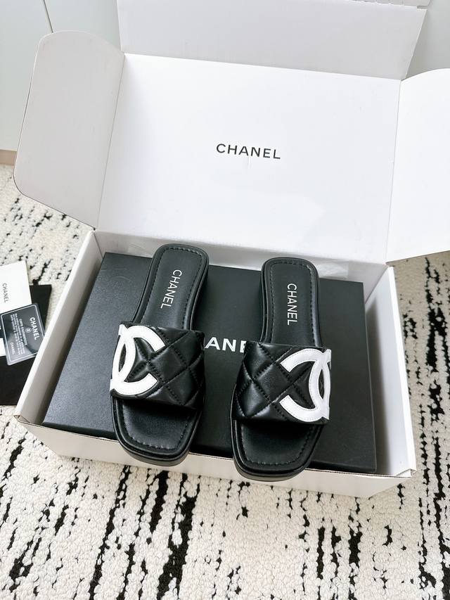 Outlet Sandals The iconic Gg canvas is ingeniously crafted, combining the hidden