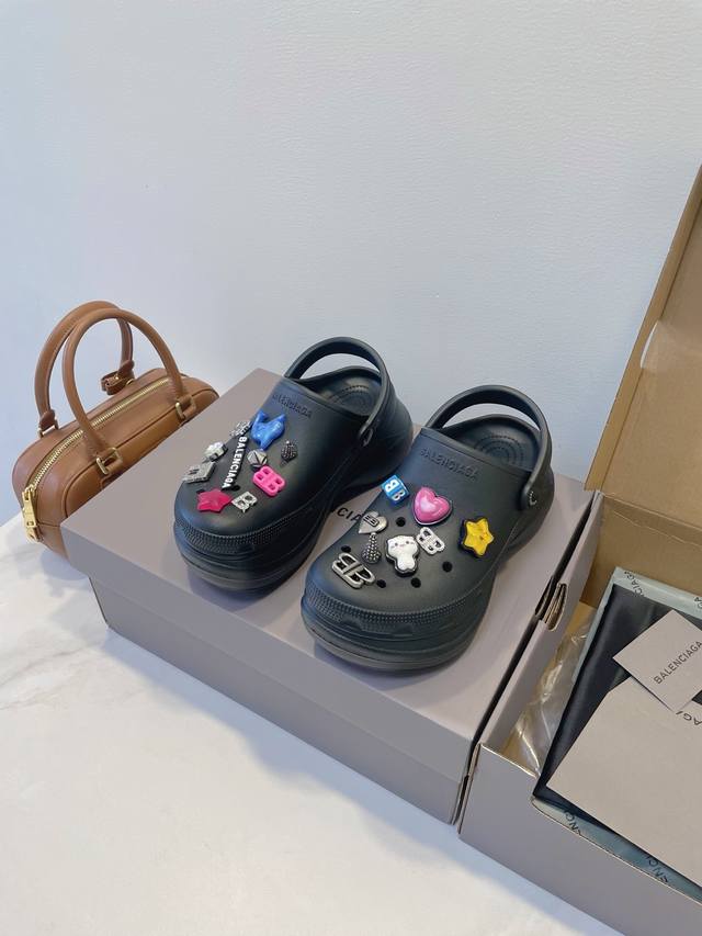 Price: Prada 25Ss new summer couple beach thick-soled Birkenstock sandals This s