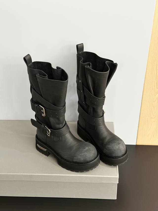 Instant price: